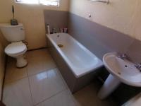 Bathroom 1 - 5 square meters of property in Nellmapius