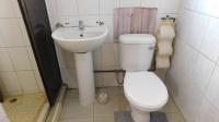 Bathroom 1 - 16 square meters of property in Bothas Hill 