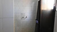 Bathroom 1 - 16 square meters of property in Bothas Hill 