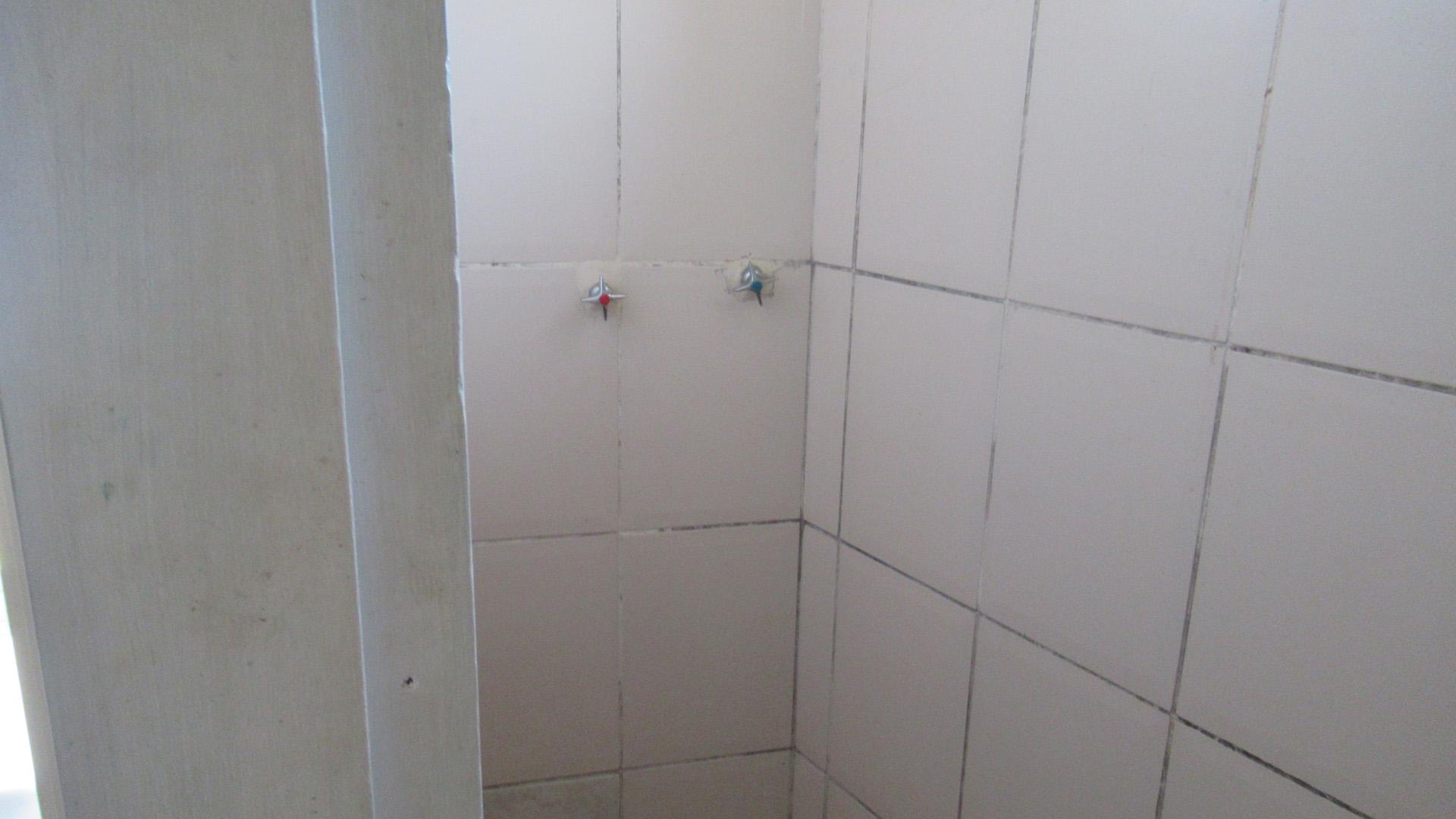 Bathroom 3+ - 8 square meters of property in Park Rynie