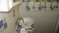 Bathroom 1 - 4 square meters of property in Hibberdene