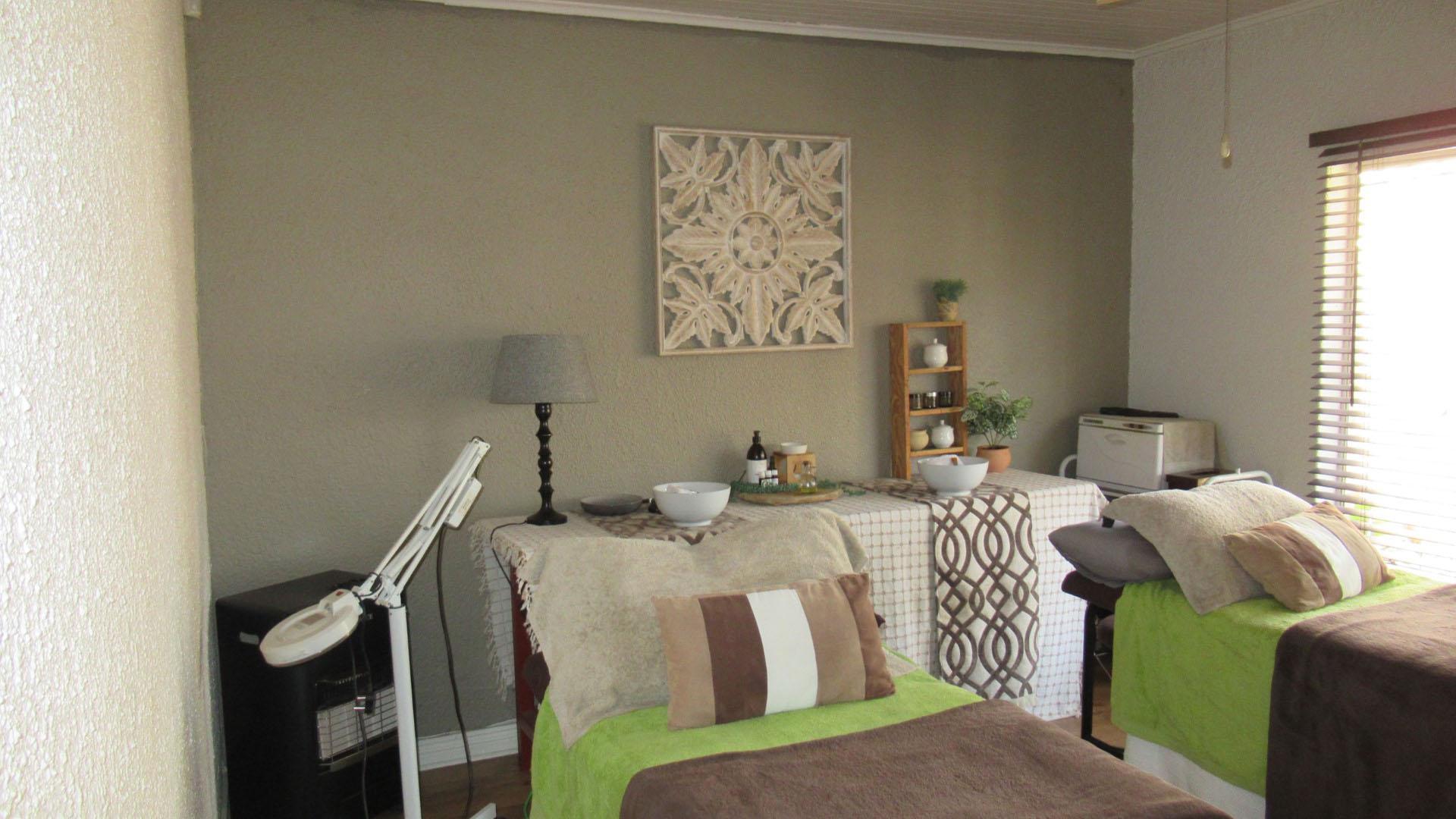 Bed Room 2 - 14 square meters of property in Benoni