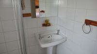 Bathroom 3+ of property in Benoni