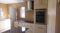 Kitchen - 19 square meters of property in Spruitview