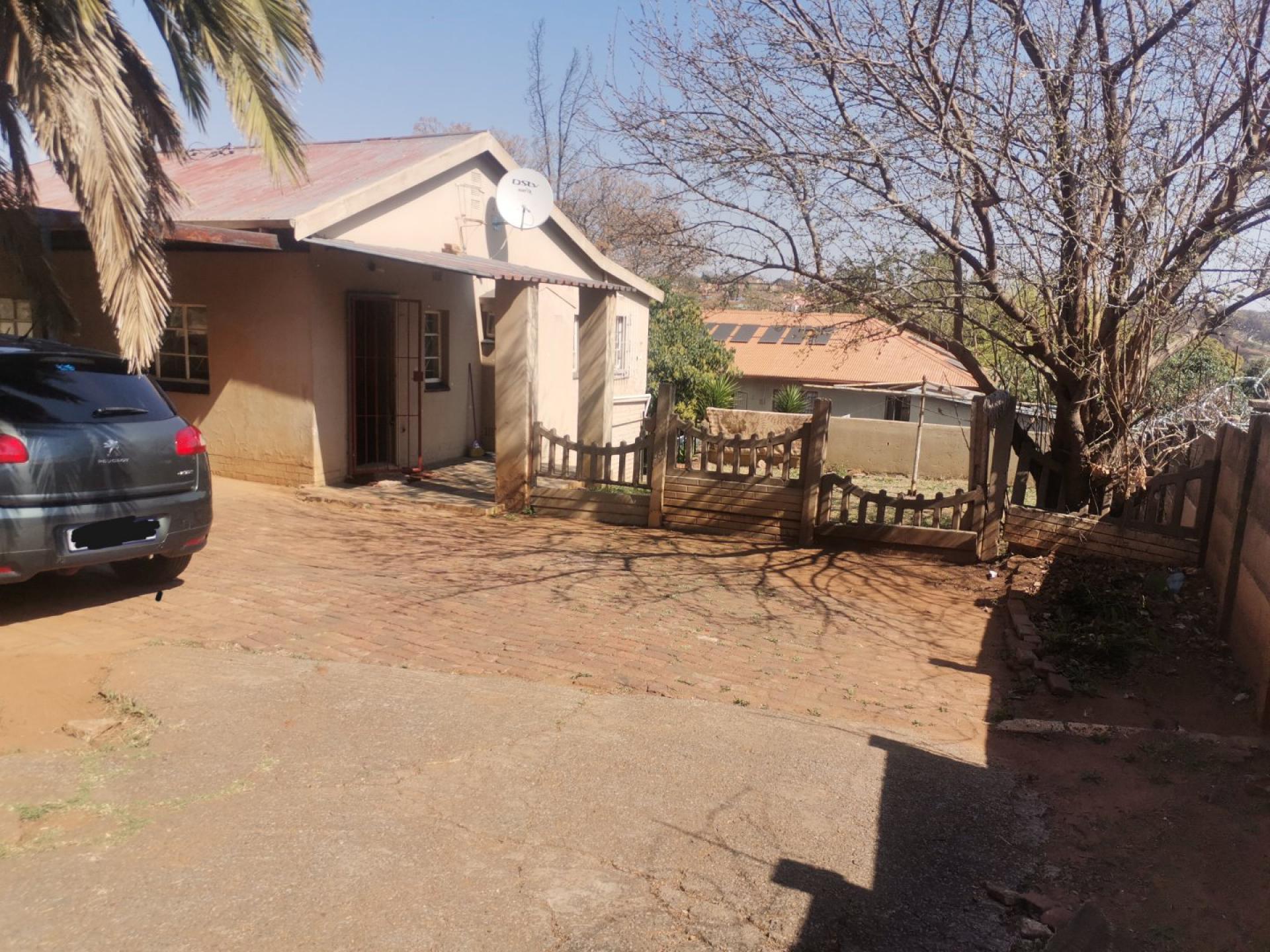 2 Bedroom House for Sale For Sale in Proclamation Hill MR5