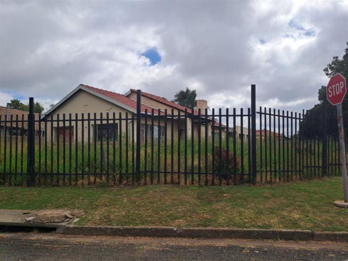 Standard Bank SIE Sale In Execution 3 Bedroom House for Sale in Witfield - MR527204