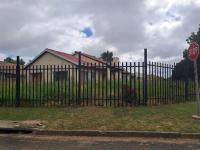 Front View of property in Witfield