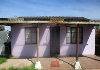 Front View of property in Rosedale