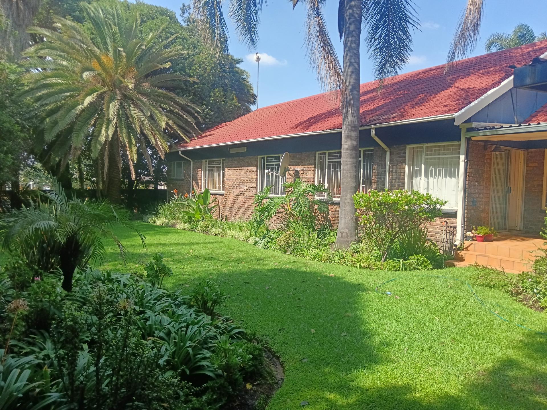 Front View of property in Del Judor
