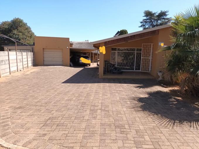 3 Bedroom House for Sale For Sale in Witpoortjie - MR527426