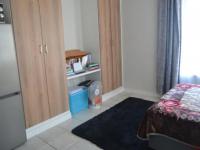 Bed Room 1 of property in Glen Erasmia Boulevard