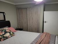 Bed Room 2 - 13 square meters of property in Bonaero Park