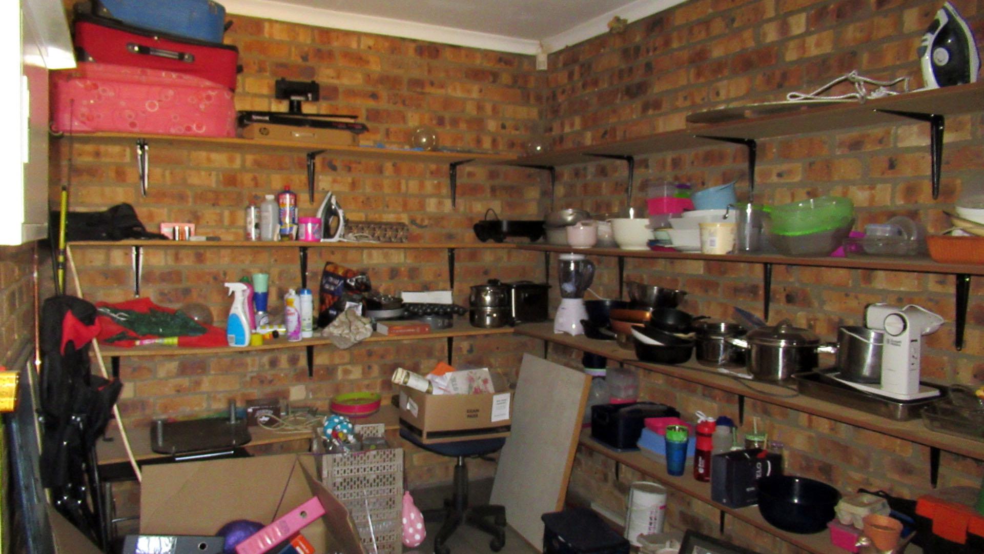 Rooms - 45 square meters of property in Middelburg - MP