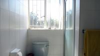 Bathroom 2 - 7 square meters of property in Middelburg - MP