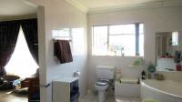 Main Bathroom - 19 square meters of property in Middelburg - MP