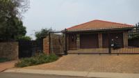 Front View of property in Moreletapark