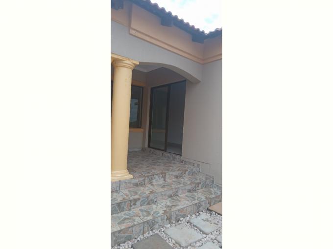 4 Bedroom House to Rent in Hartbeespoort - Property to rent - MR528315