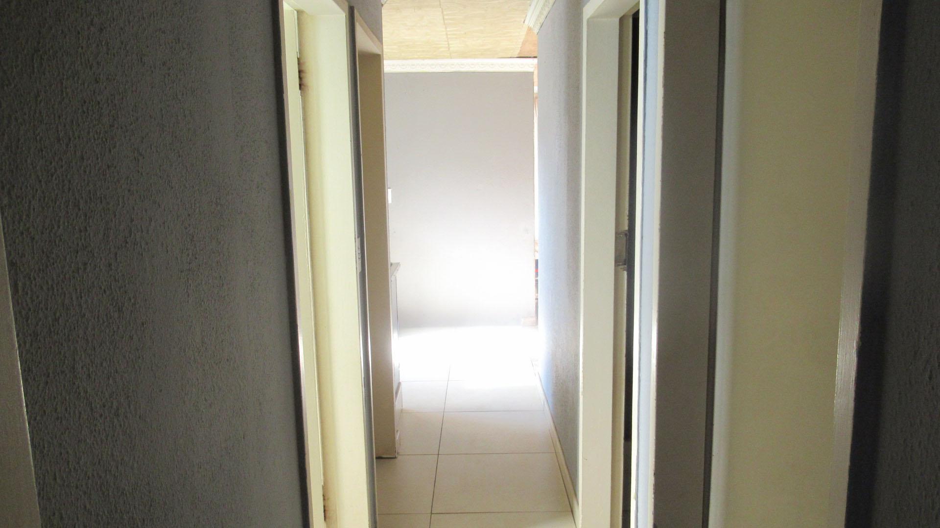 Spaces - 6 square meters of property in Protea Glen