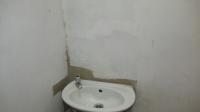 Staff Bathroom - 2 square meters of property in Protea Glen