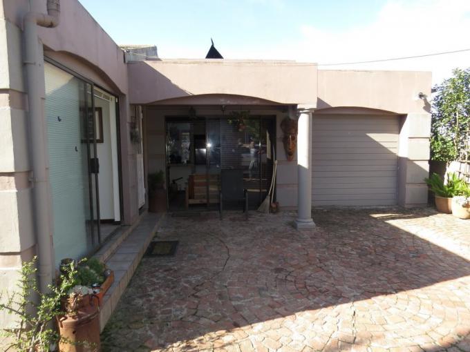 3 Bedroom House to Rent in Blanco Property to rent MR528