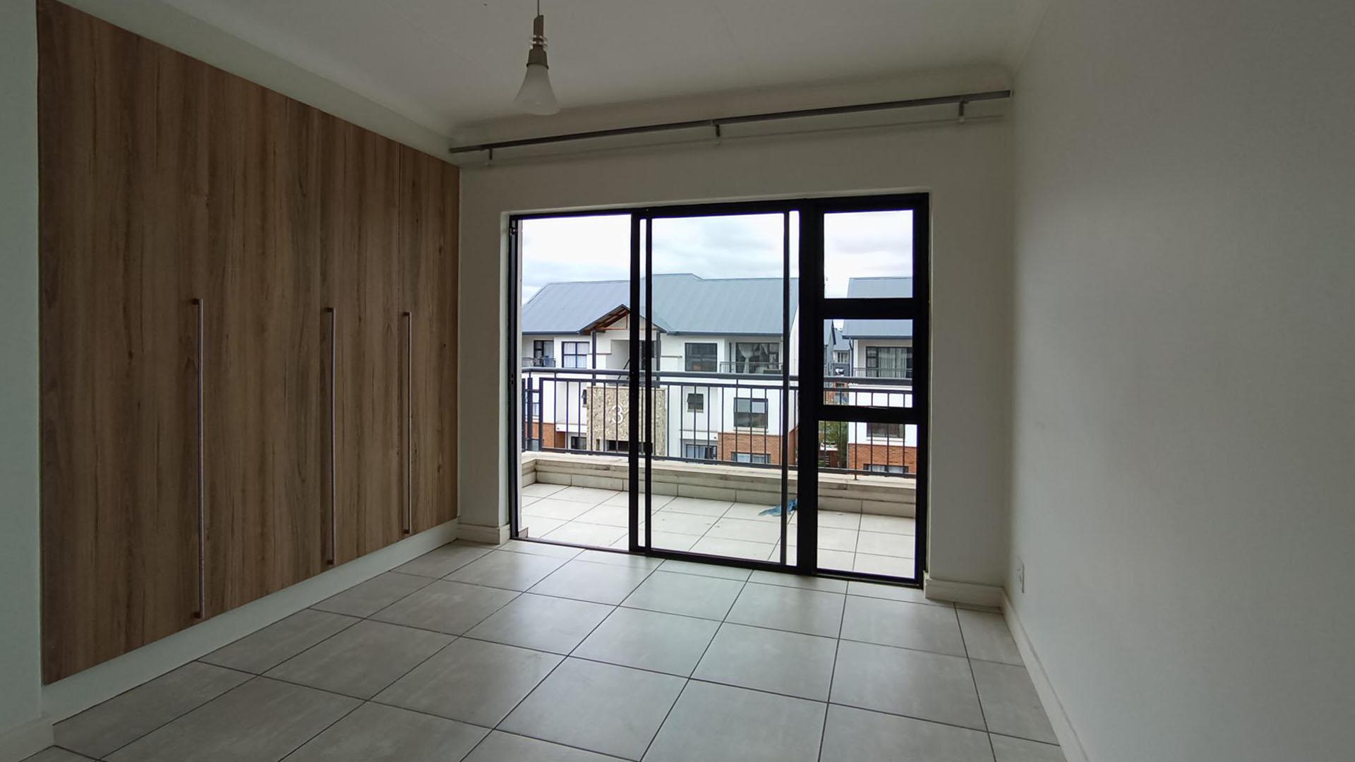 Bed Room 1 - 12 square meters of property in Zwartkoppies