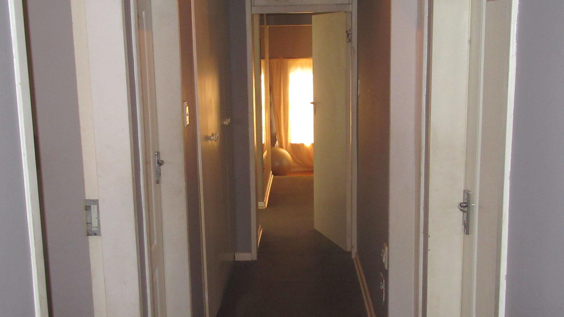 Spaces - 13 square meters of property in Linden