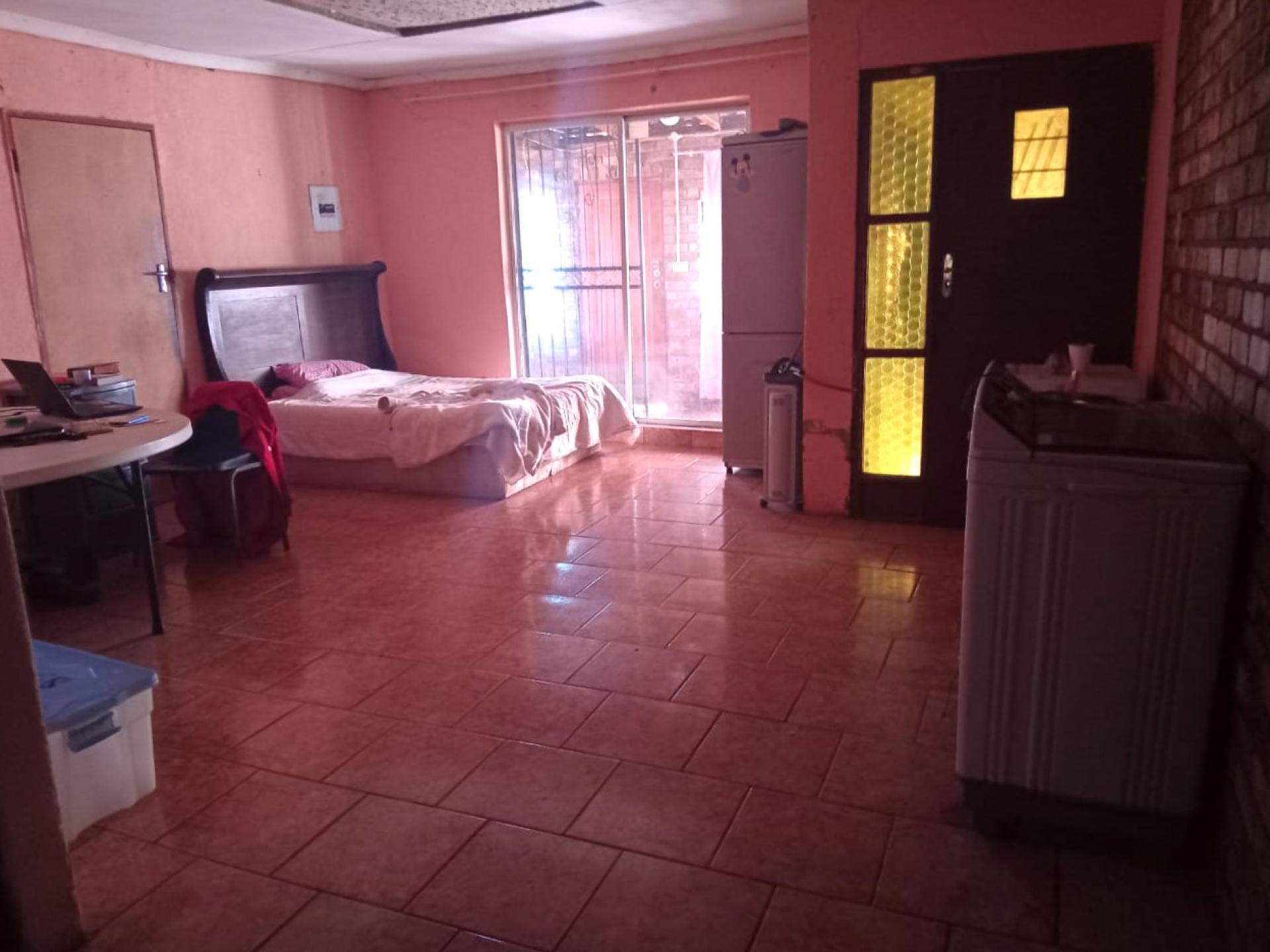 Spaces of property in New Bethal East