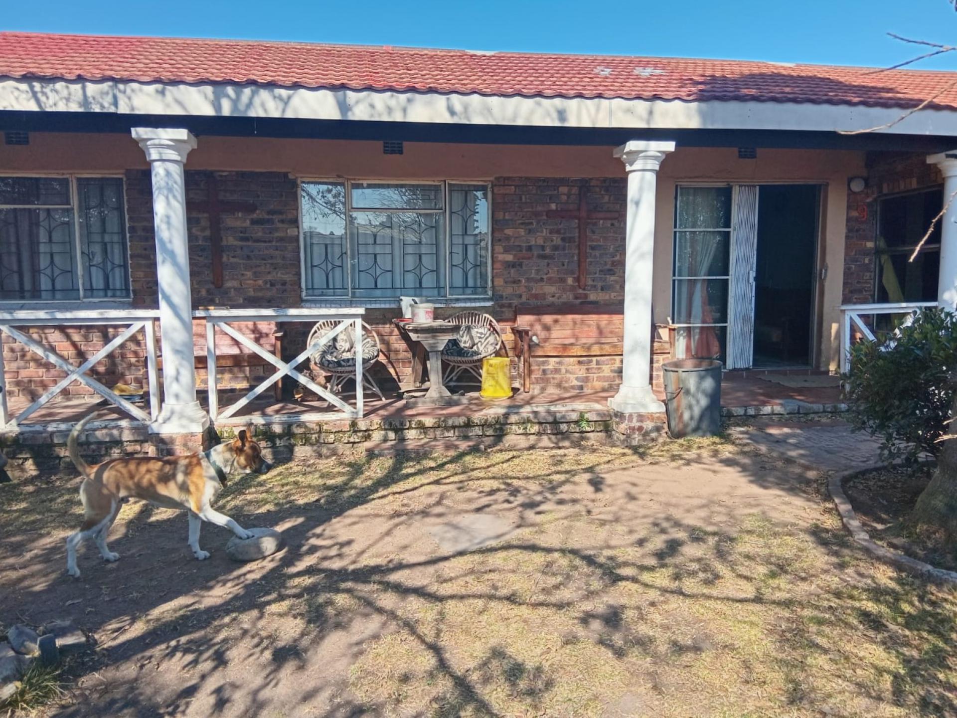 Front View of property in New Bethal East