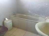 Bathroom 1 of property in New Bethal East