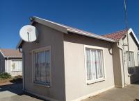 Front View of property in Zamdela