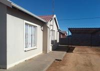 Front View of property in Zamdela