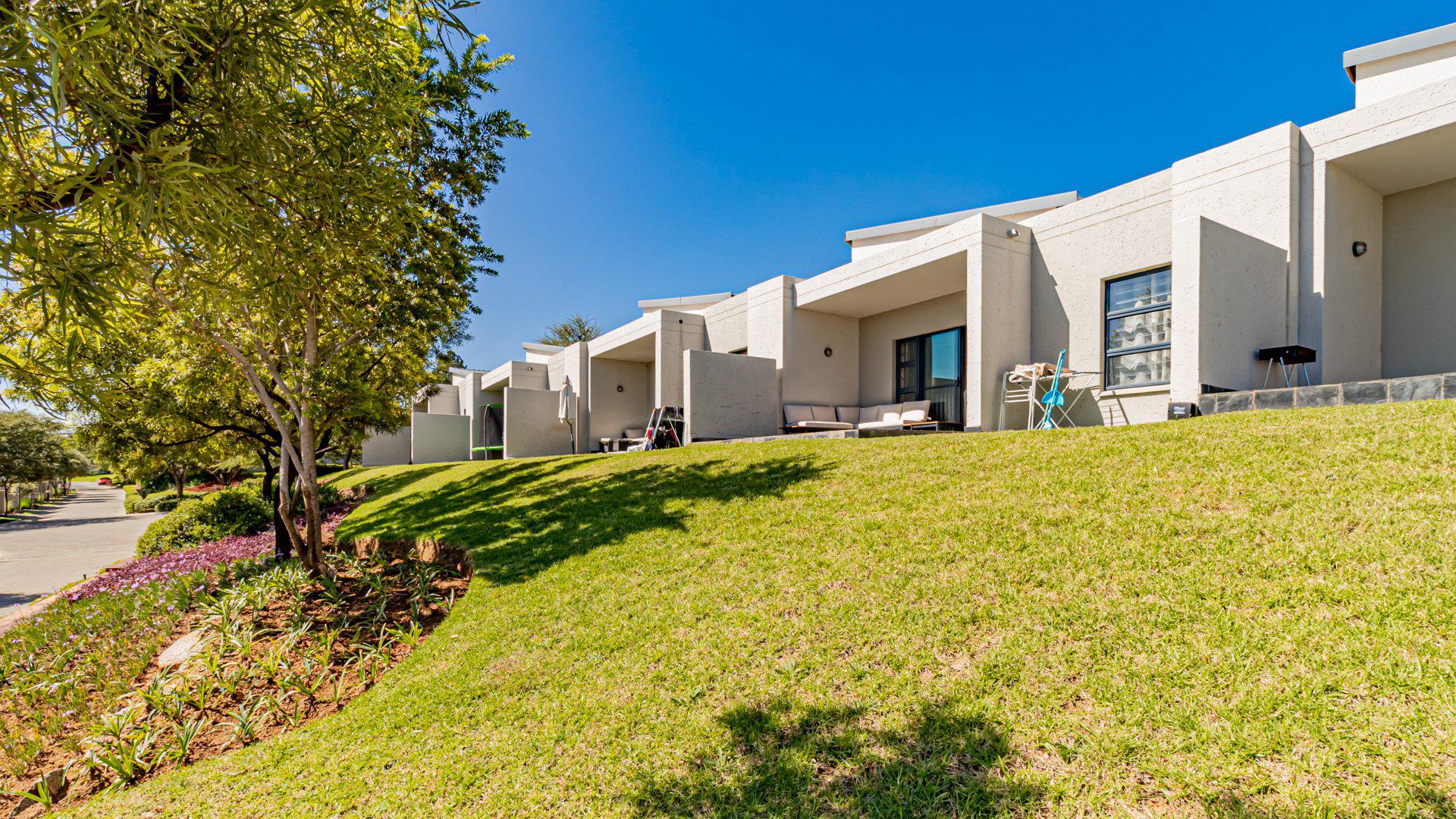 Front View of property in Zandspruit