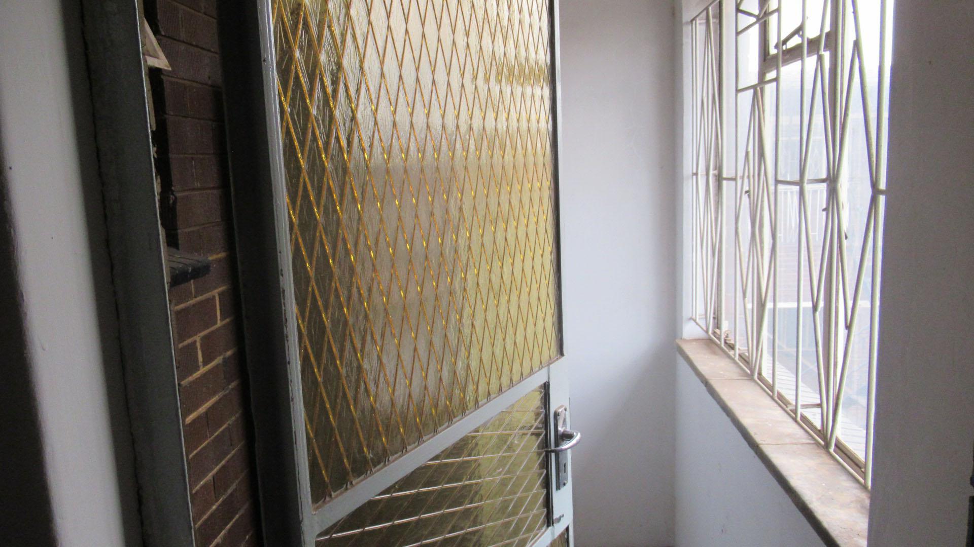 Spaces - 52 square meters of property in Lenasia