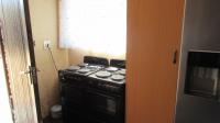 Kitchen - 5 square meters of property in Tsakane