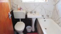 Bathroom 1 - 4 square meters of property in Tsakane