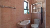 Staff Bathroom - 4 square meters of property in Eldo View