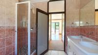 Main Bathroom - 9 square meters of property in Eldo View