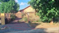 Front View of property in Uitsig