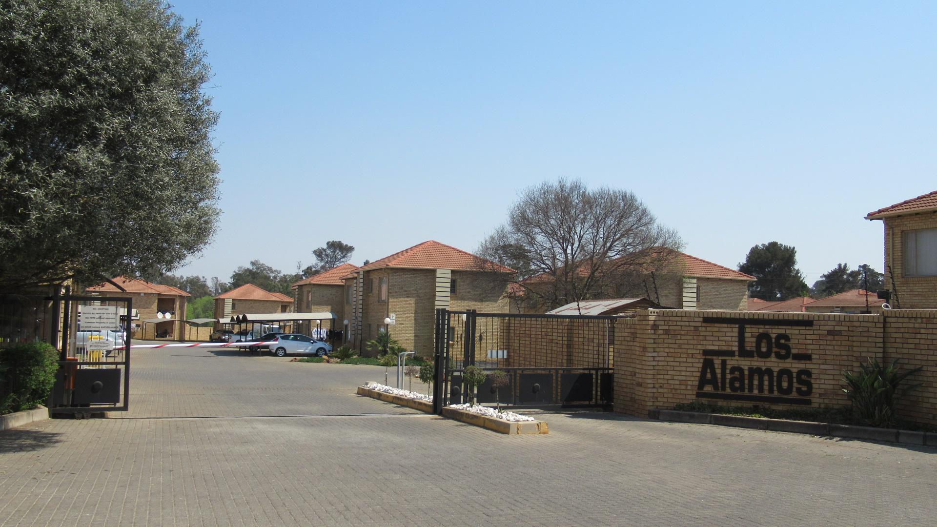 Front View of property in Vanderbijlpark