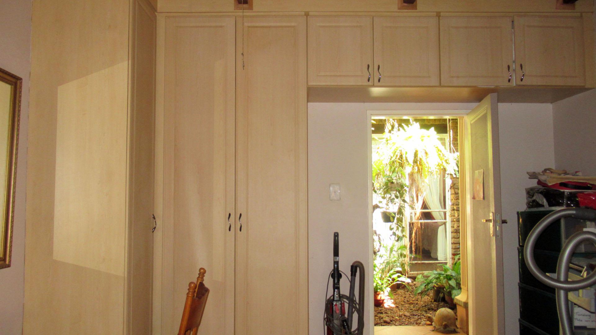 Bed Room 2 - 16 square meters of property in Rynoue AH