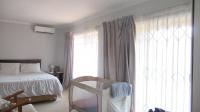 Main Bedroom - 26 square meters of property in Garsfontein