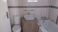 Bathroom 1 - 4 square meters of property in Windmill Park