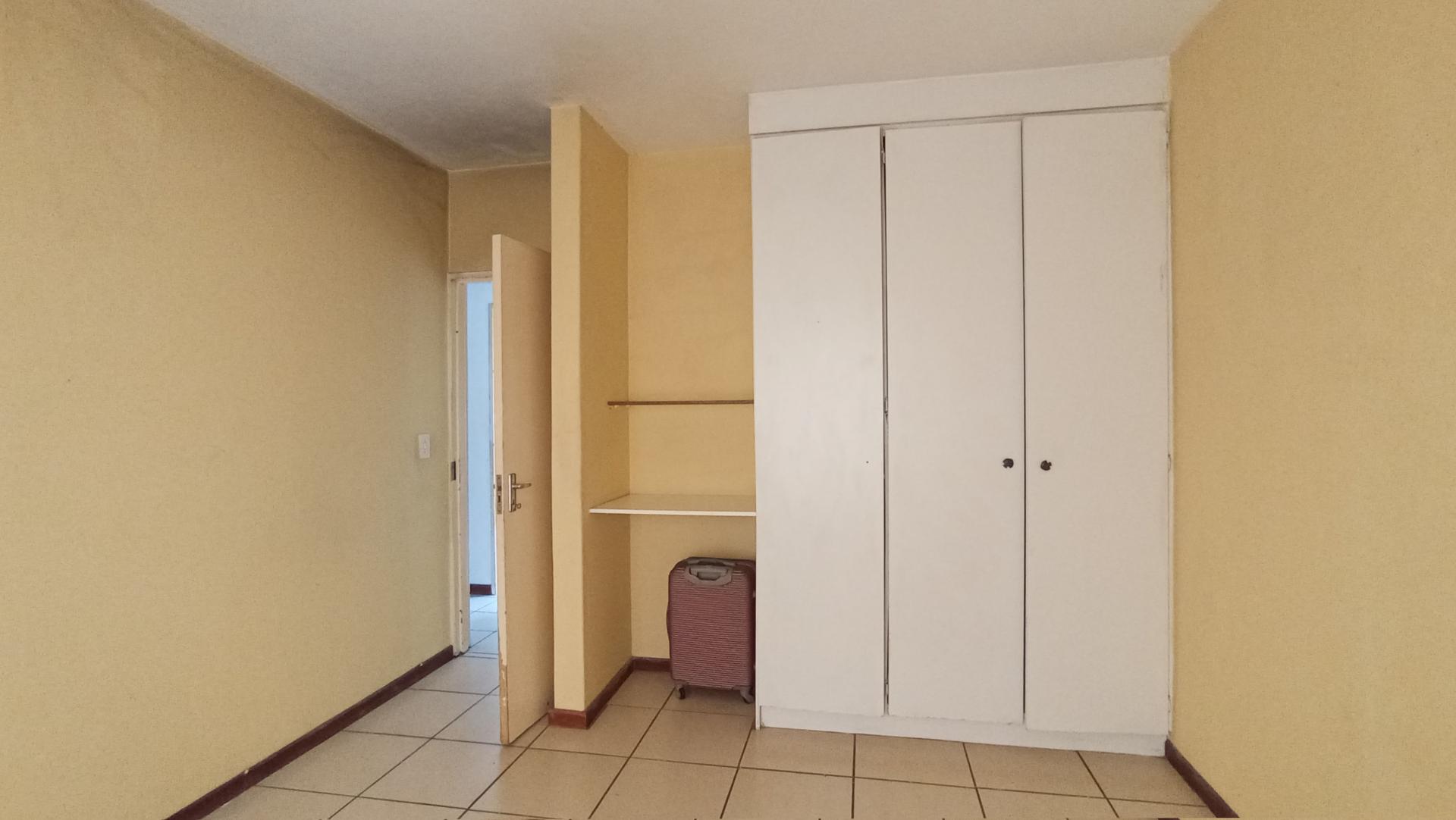 Bed Room 2 - 12 square meters of property in Rosettenville