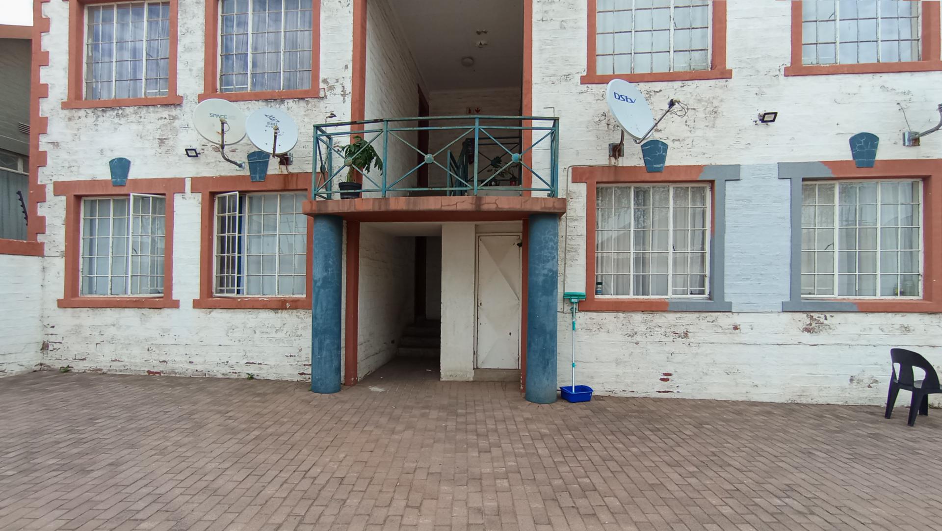 Front View of property in Rosettenville