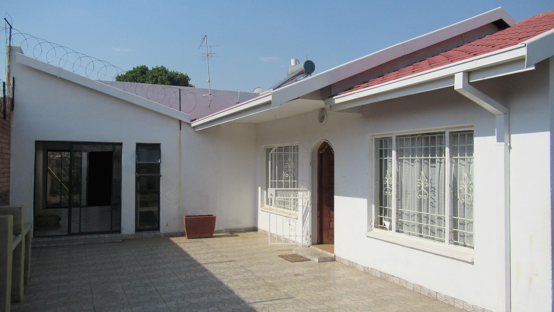 Front View of property in Lenasia South