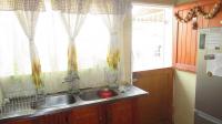 Kitchen - 10 square meters of property in Lenasia South