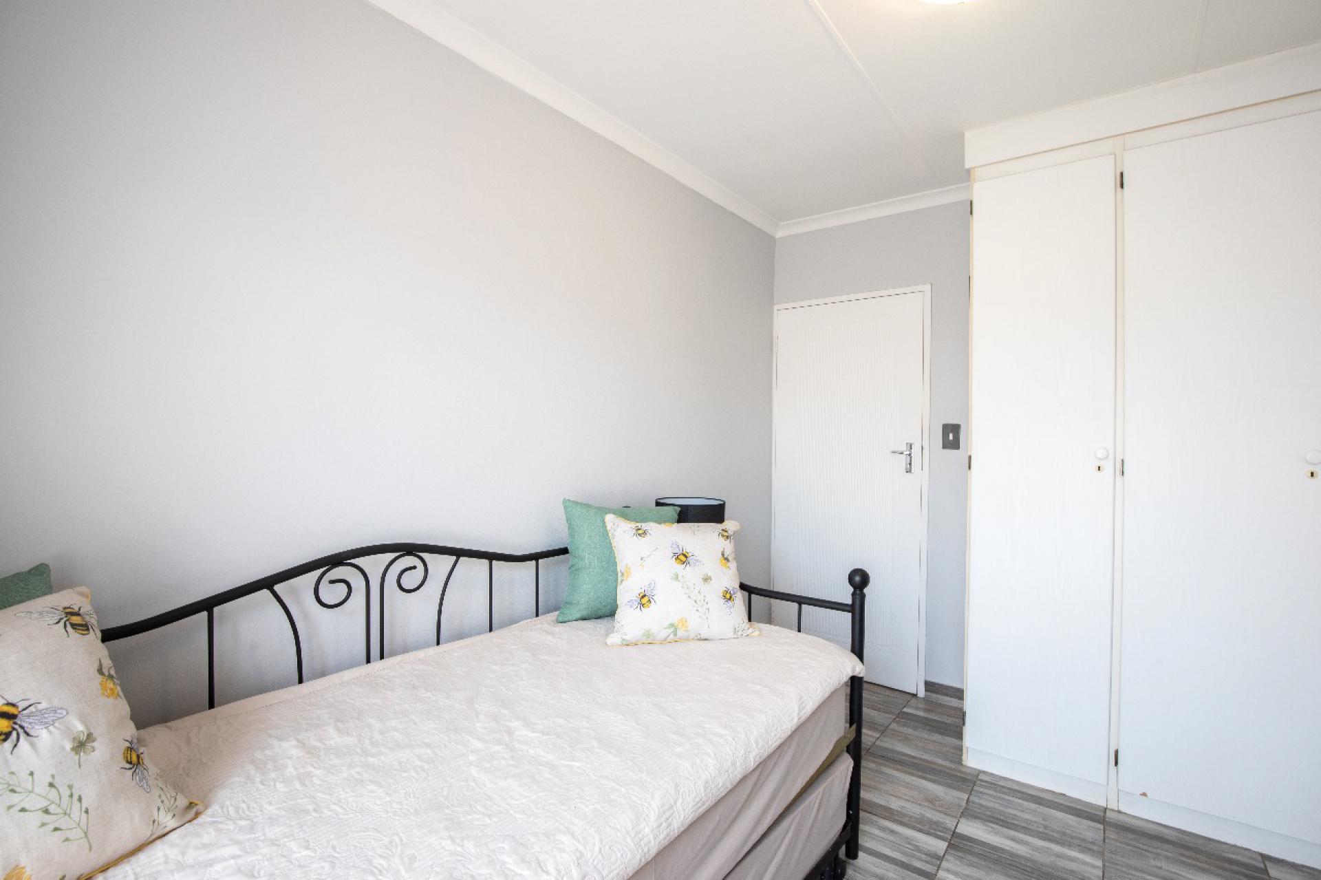 Bed Room 1 - 12 square meters of property in Amberfield