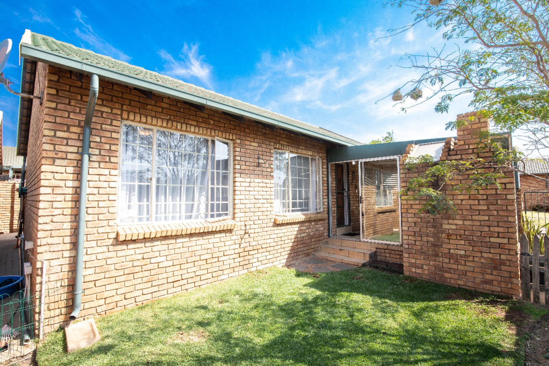 Backyard of property in Amberfield