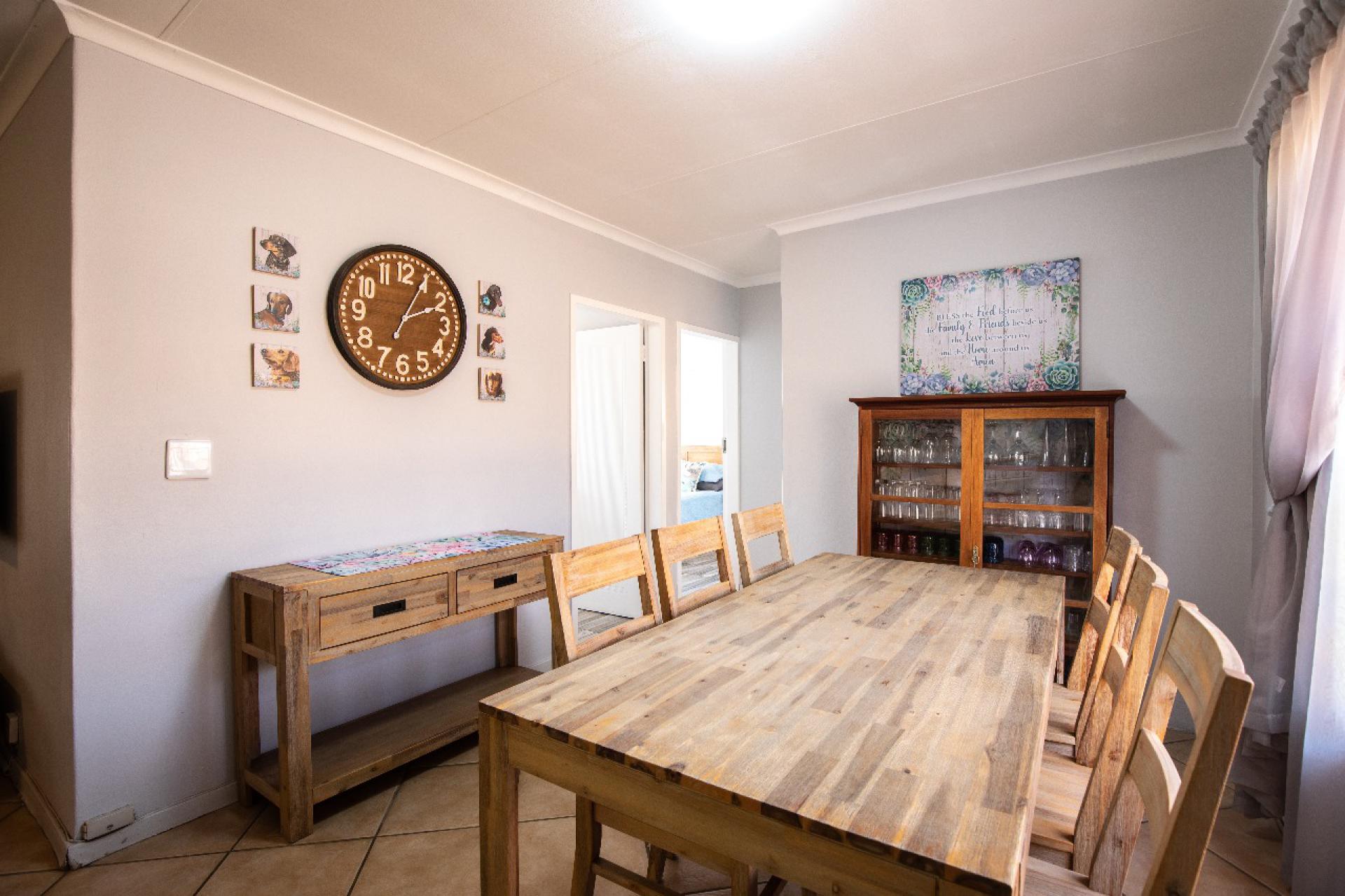 Dining Room - 14 square meters of property in Amberfield