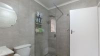 Bathroom 1 - 8 square meters of property in Amberfield